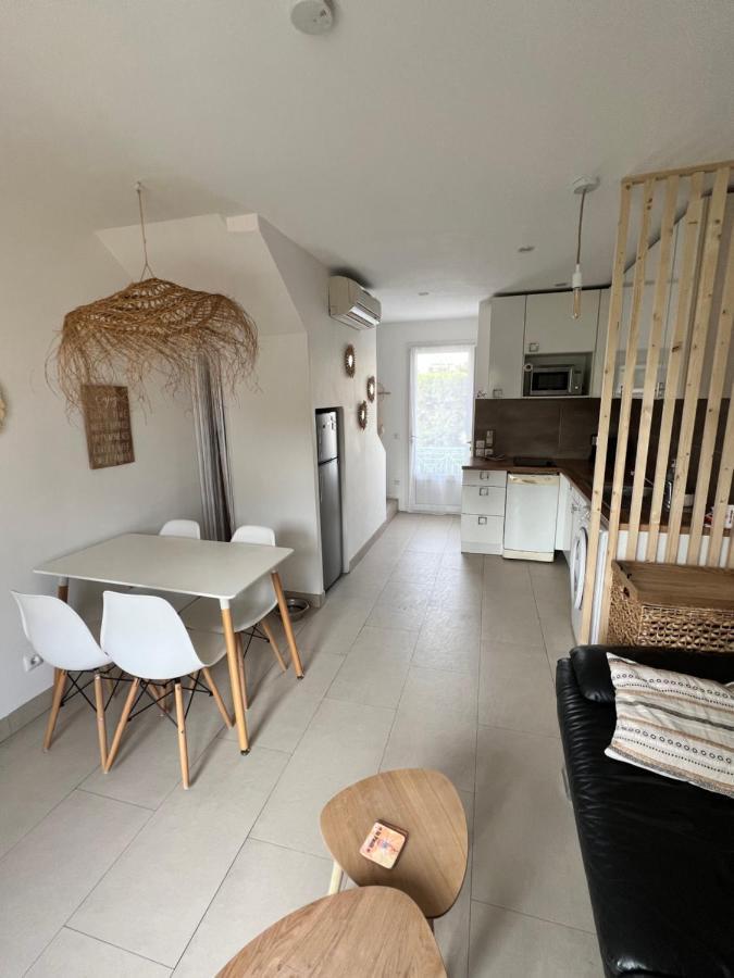 Duplex T3 Boulouris Pieds Dans L Eau Lägenhet Saint-Raphaël Exteriör bild